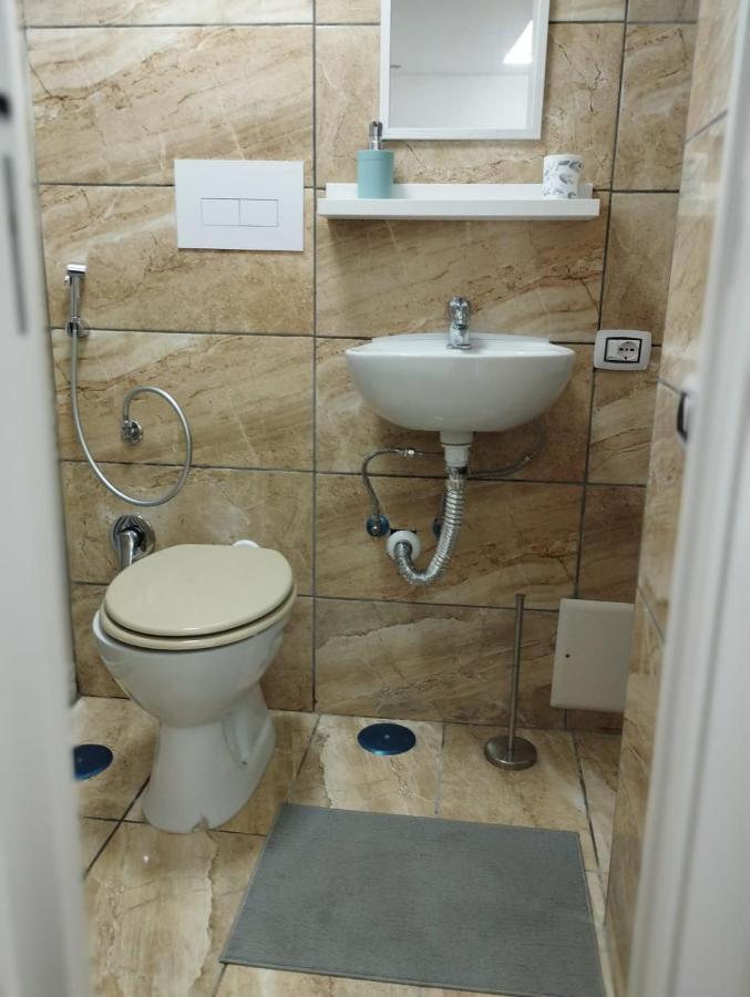 Casa Nina- Camera Ischia Apartment Наполи Екстериор снимка
